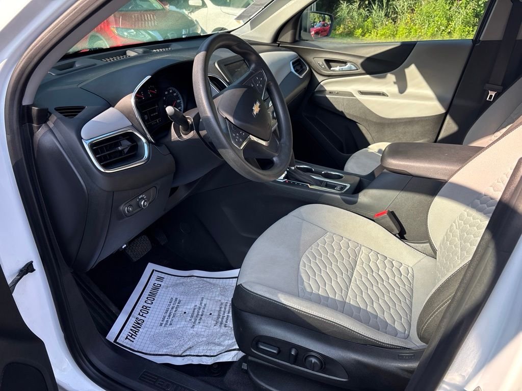 Used 2021 White Chevrolet LS image 9