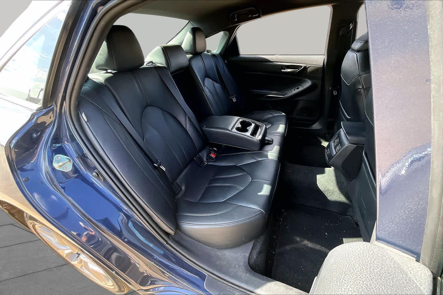 Used 2020 Parisian Night Pearl Toyota XLE image 18