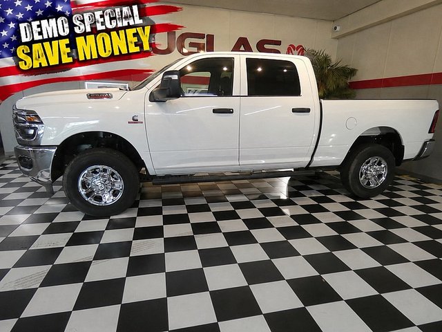 2025 Ram 2500 4WD Tradesman Crew Cab 6'4