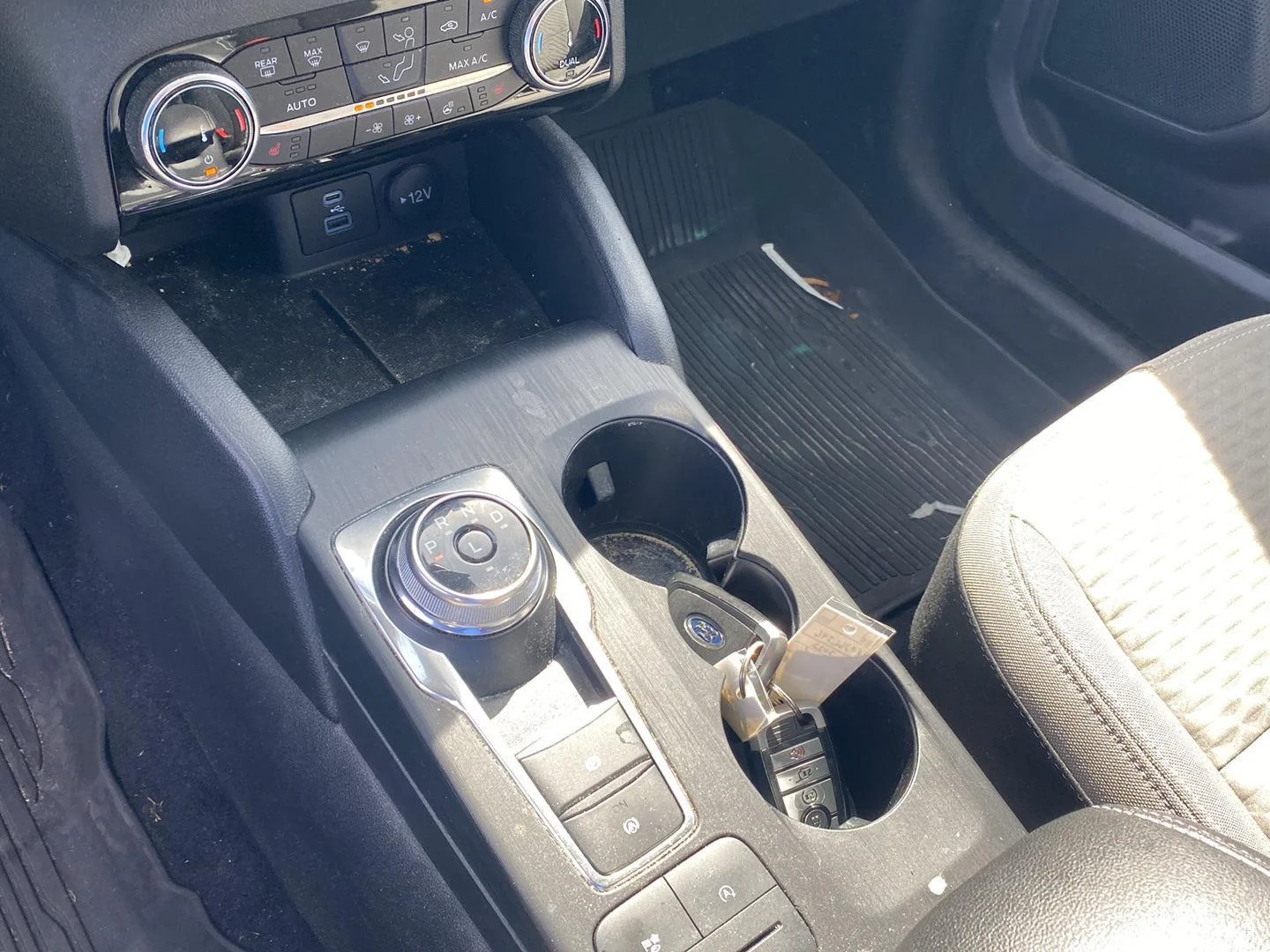 Used 2022 Carbonized Gray Ford SE image 21