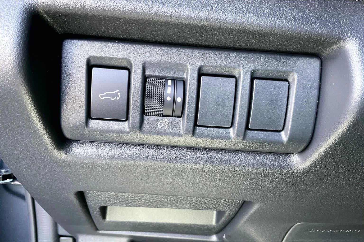 New 2026 Magnetite Gray Metallic Subaru Premium image 18