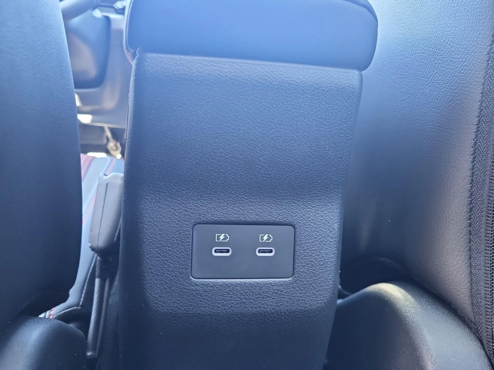 New 2026 Aspen White Tricoat/Super Black Nissan SR image 22