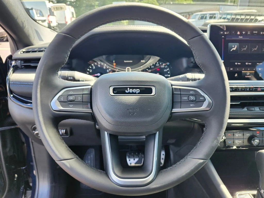 New 2026 Fathom Blue Pearl Coat Jeep Latitude image 29