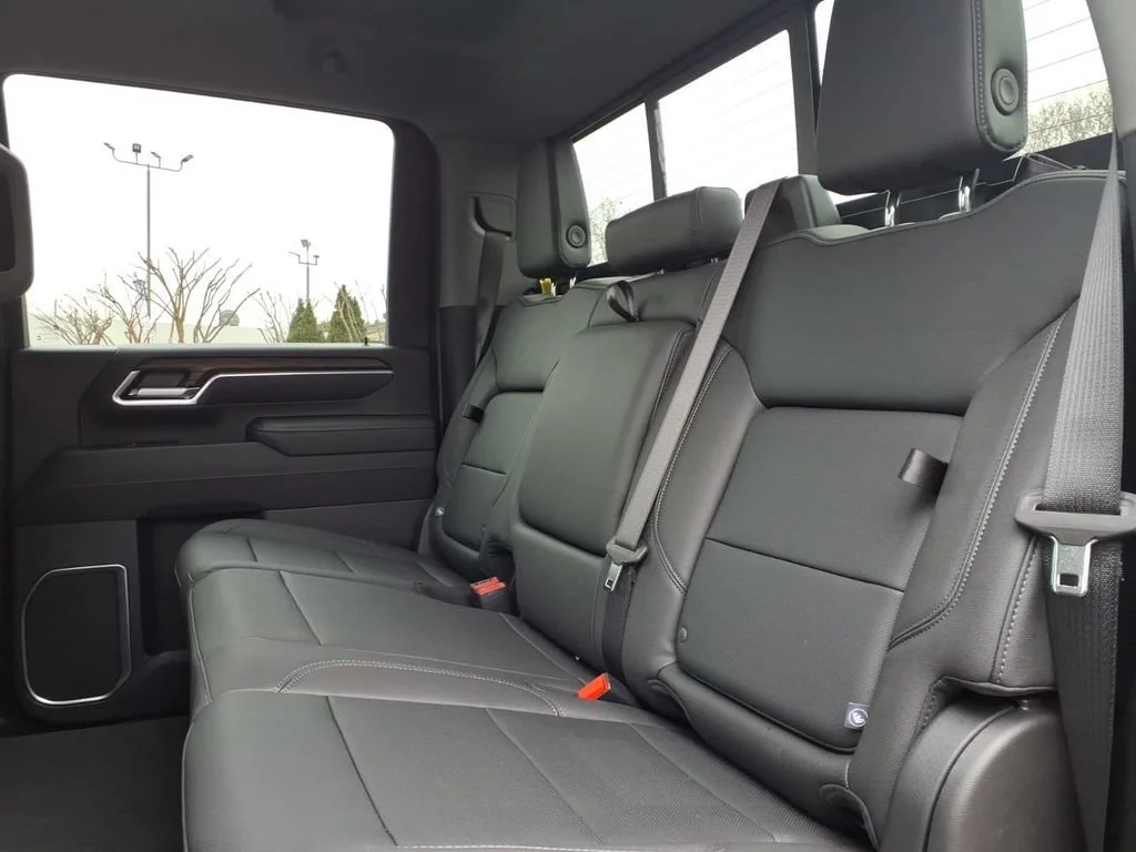 2025 GMC Sierra 2500HD SLT - Photo 19