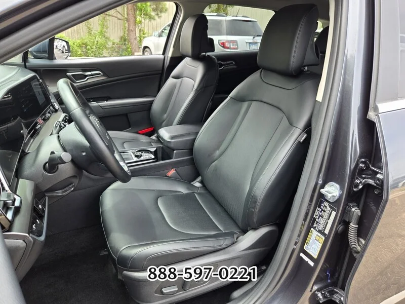 Used 2023 Gray KIA EX image 9