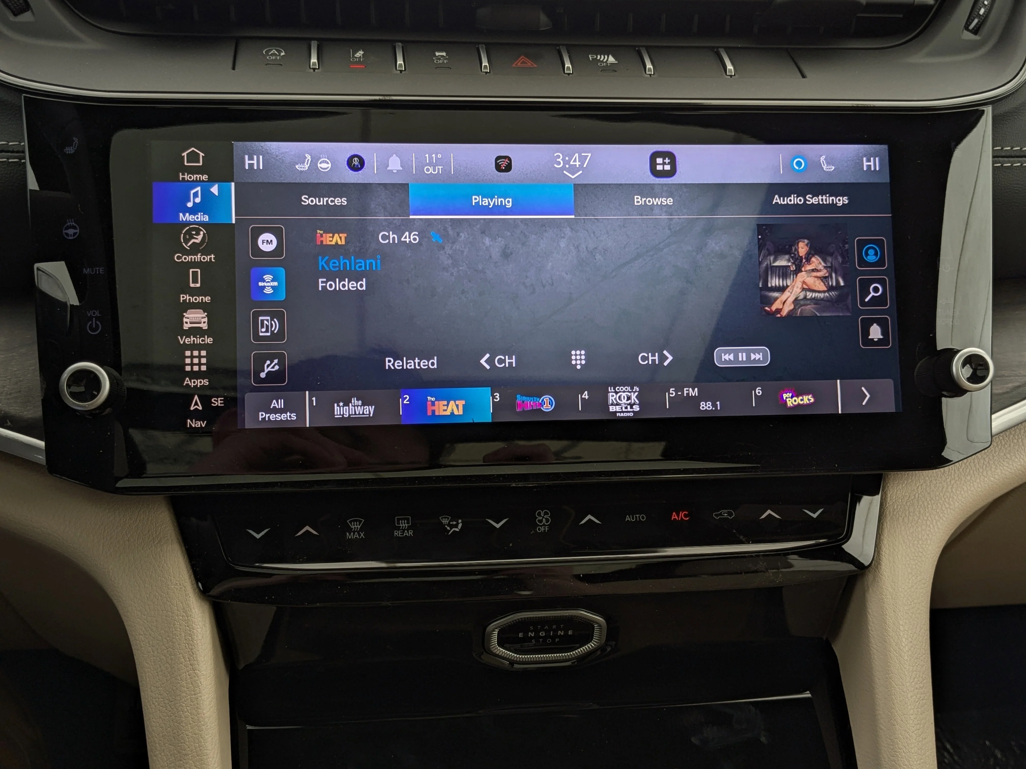 New 2026 Black Jeep Limited - - Panoramic Sunroof - Luxury Tech II - 9 Amplified Speakers - Remote Start & tons more! image 20