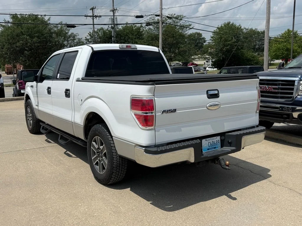 Used 2011 Silver Ford XLT image 9