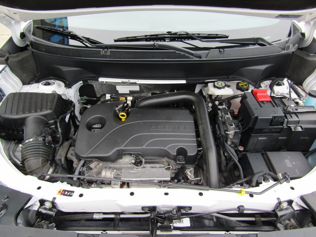 Used 2025 White GMC Elevation image 31
