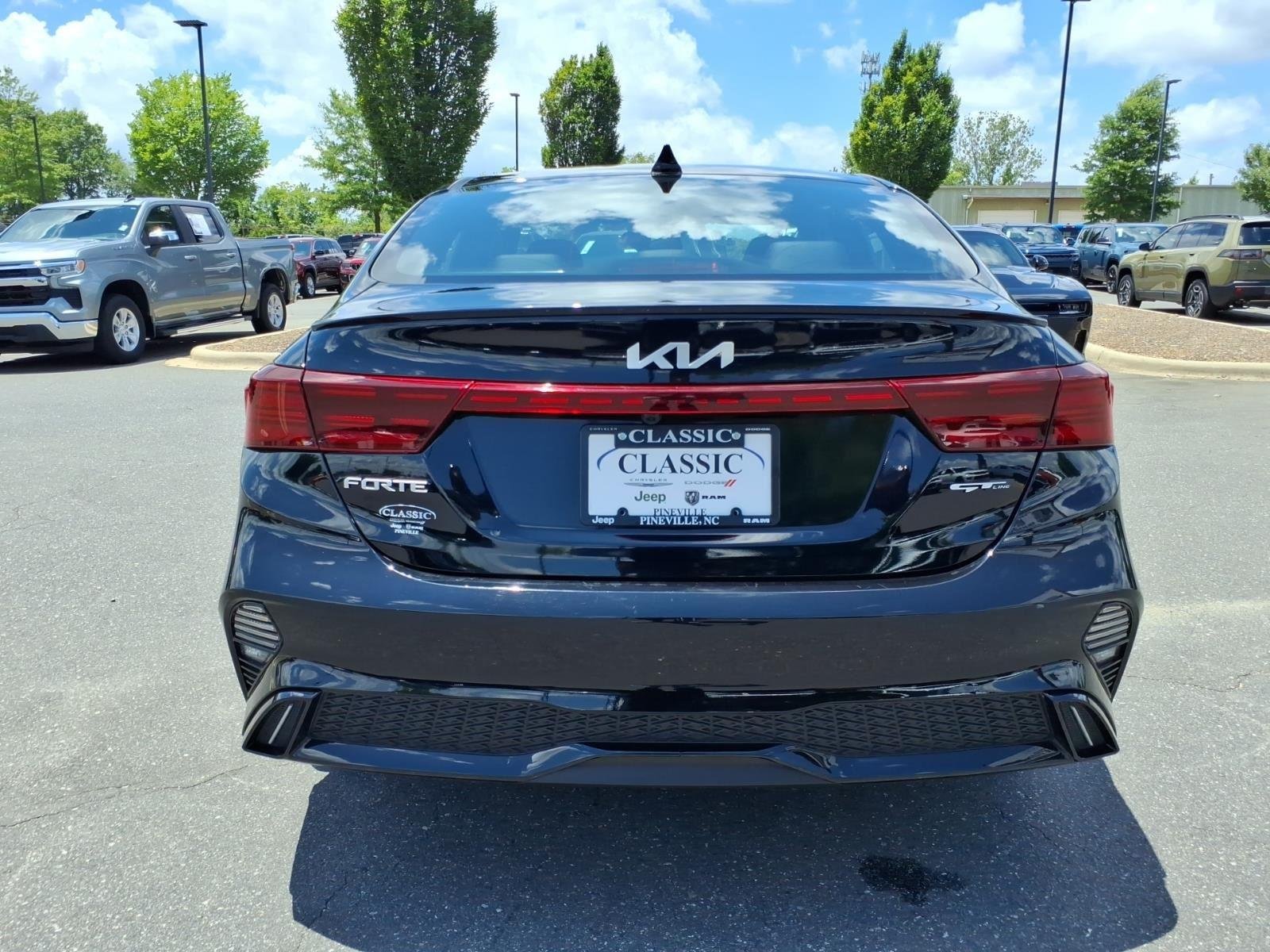 Used 2024 Aurora Black Pearl Kia GT-Line image 15
