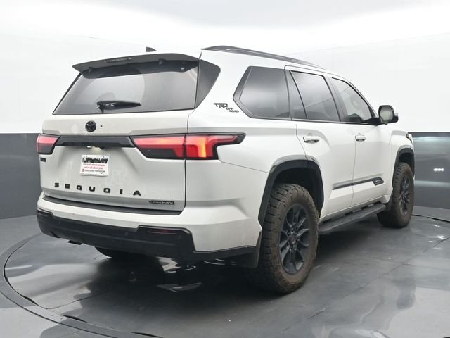 Used 2025 Wind Chill Pearl Toyota Platinum image 6