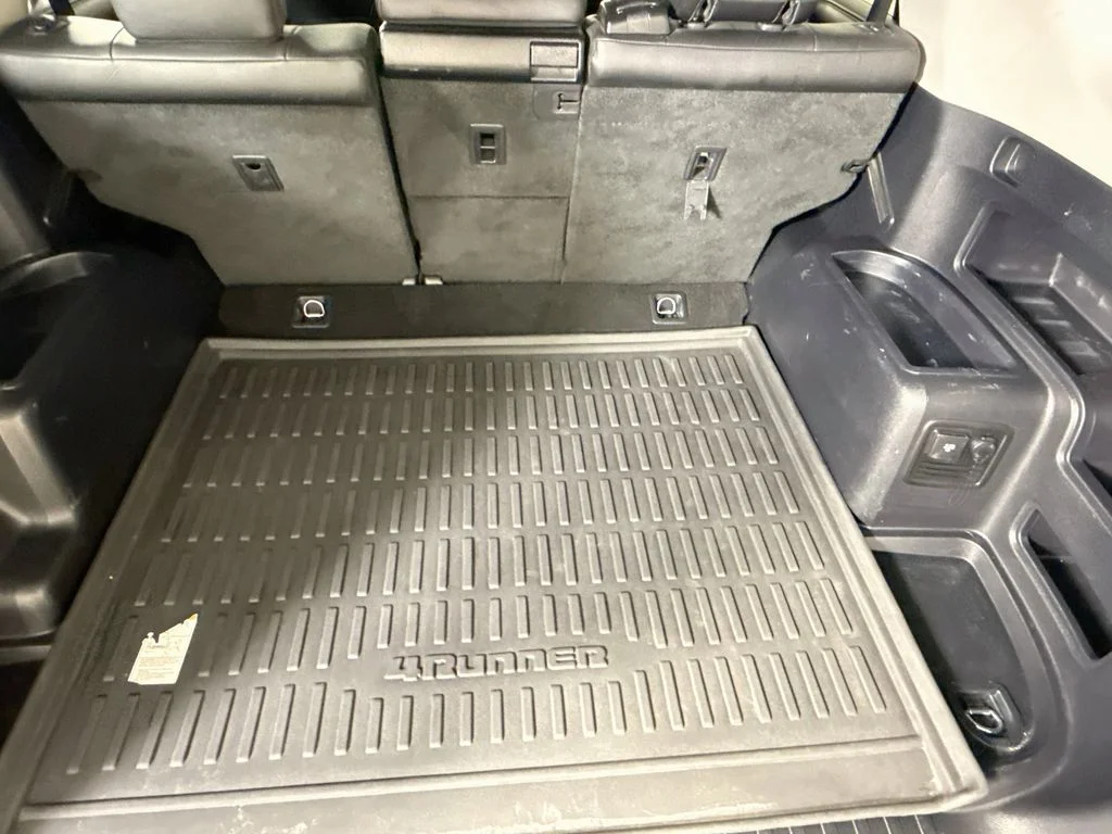 Used 2018 Classic Silver Metallic Toyota TRD Off Road Premium image 23
