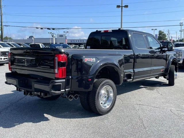 New 2026 Black Ford Platinum image 3
