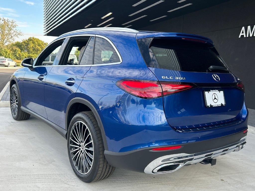 New 2026 Starling Blue Metallic Mercedes-Benz GLC 300 image 42