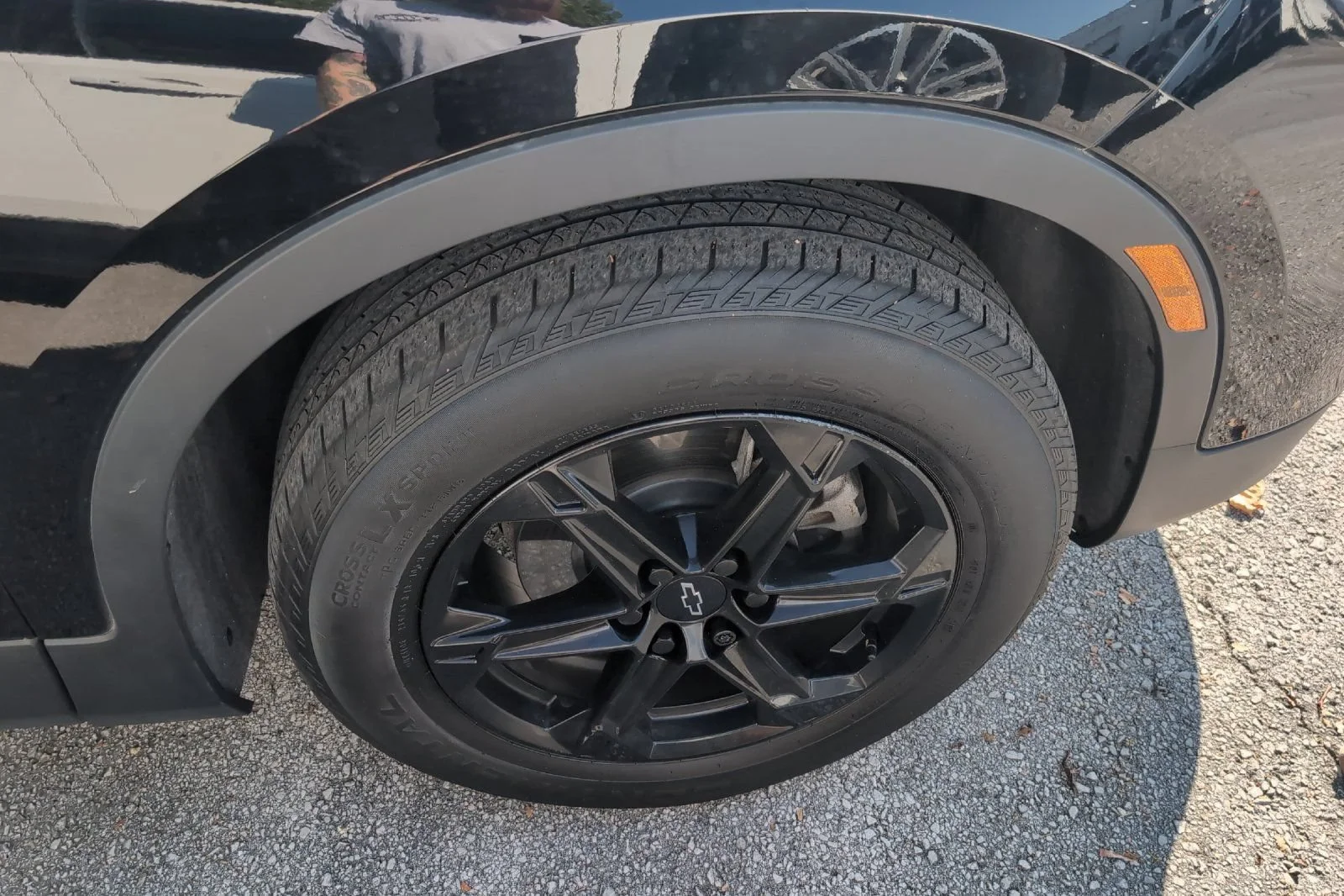 Used 2023 BLACK Chevrolet LT image 4