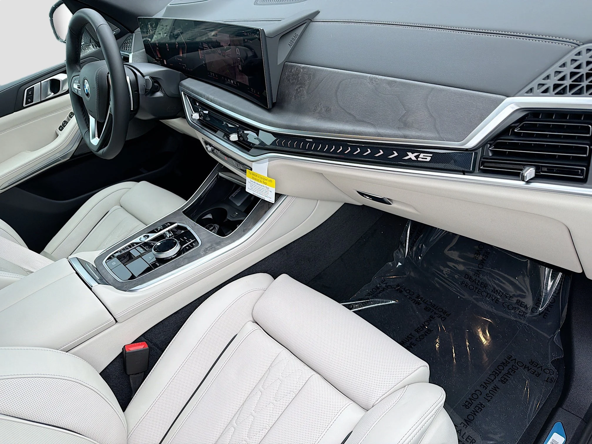 New 2026 Mineral White Metallic BMW xDrive40i image 13