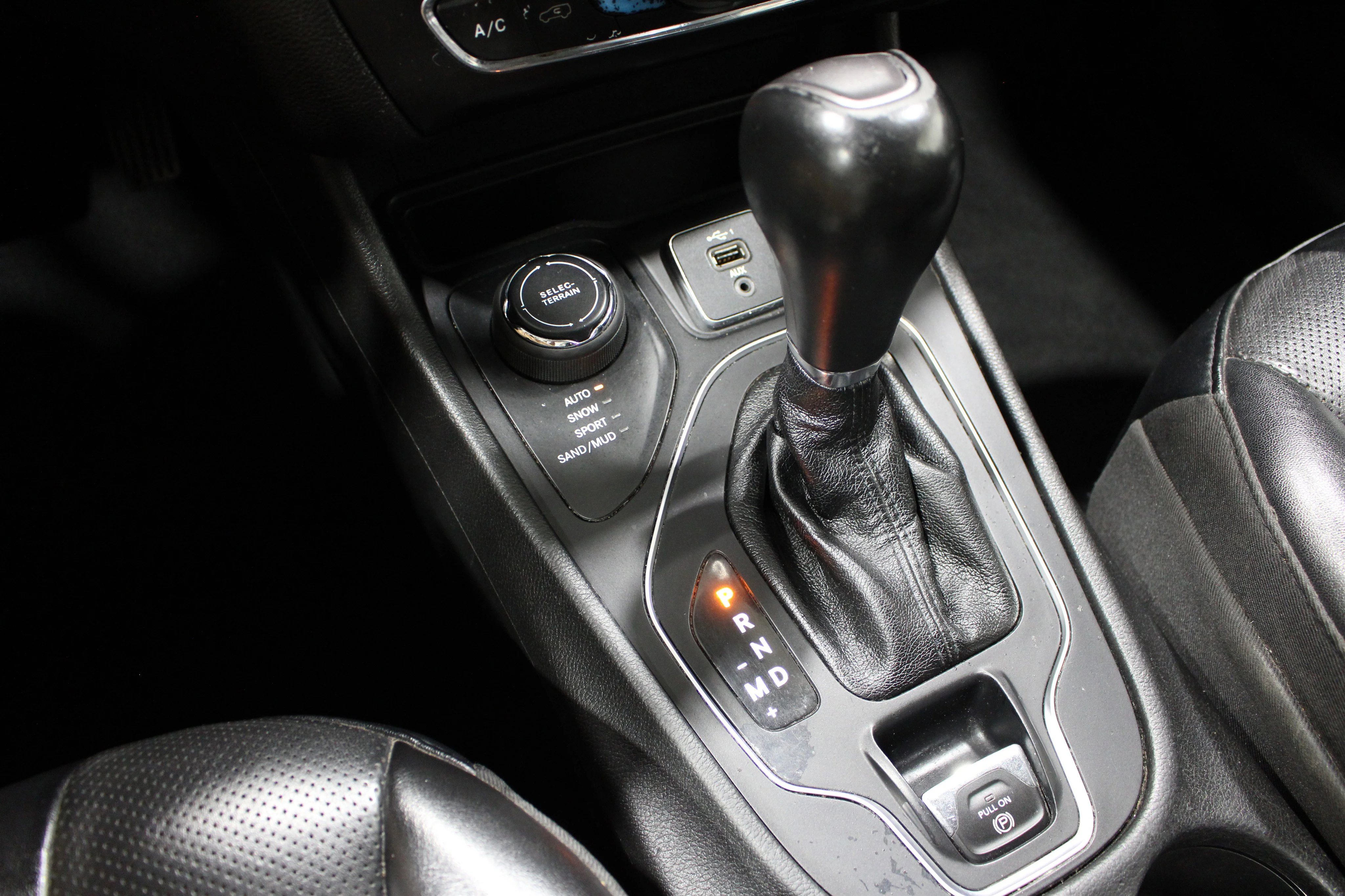 2022 Jeep Cherokee Latitude Lux - Photo 13