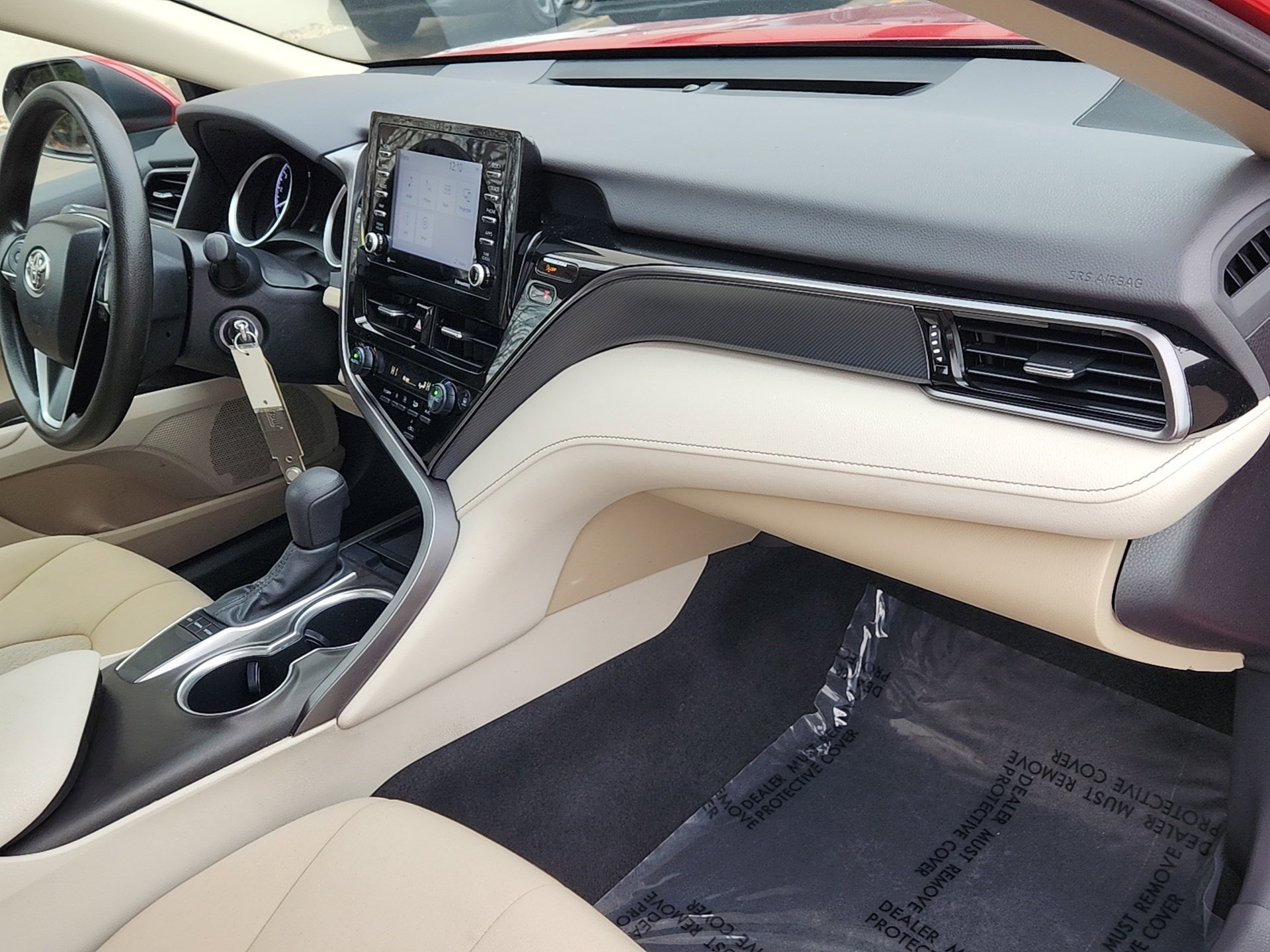 2023 Toyota Camry LE - Photo 27