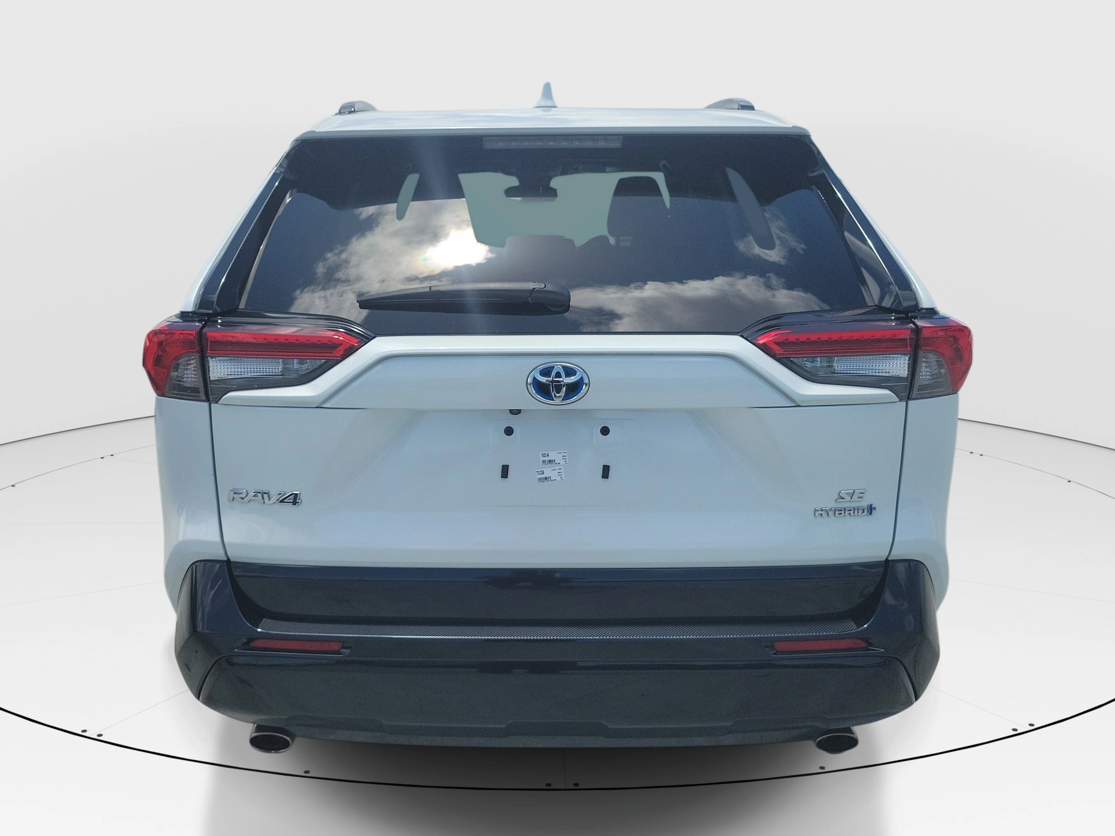 Used 2023 Pearl Toyota SE image 5