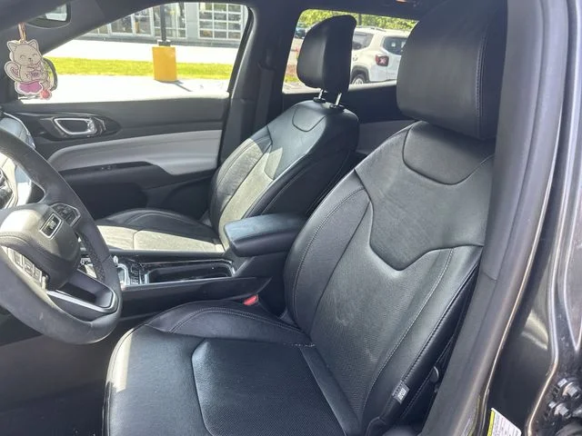 Used 2023 Gray Jeep Limited image 15