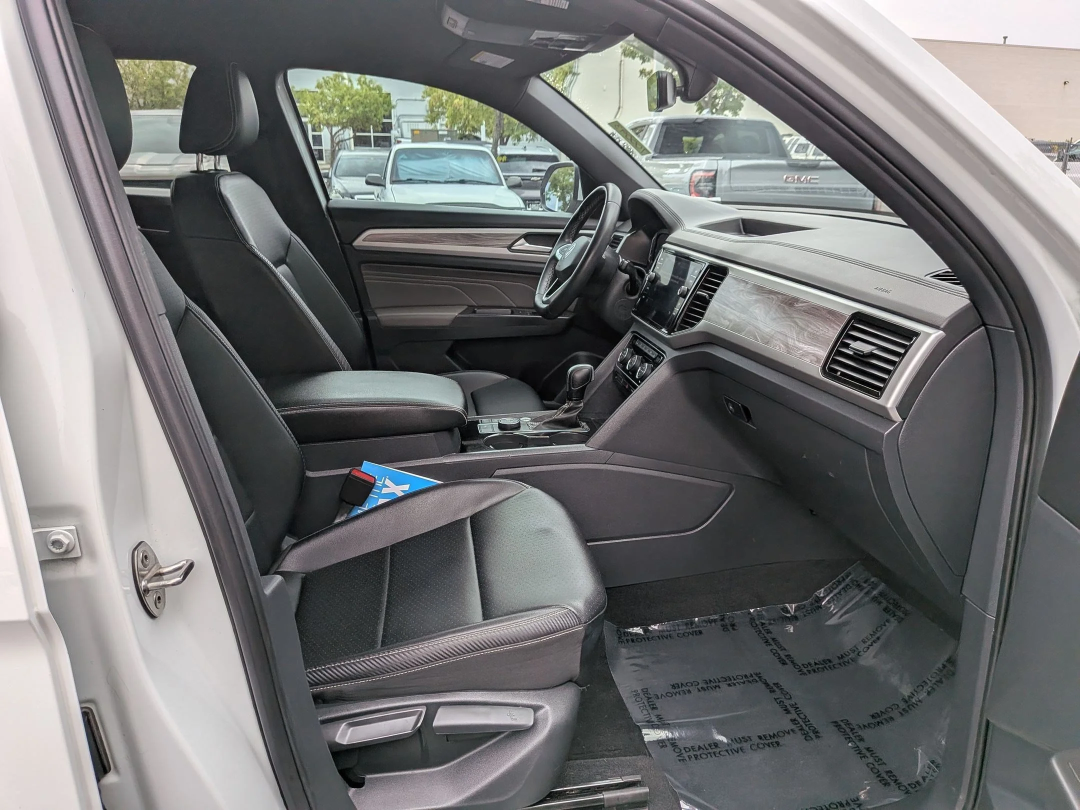 2022 Volkswagen Atlas Cross Sport SE w/Tech - Photo 28