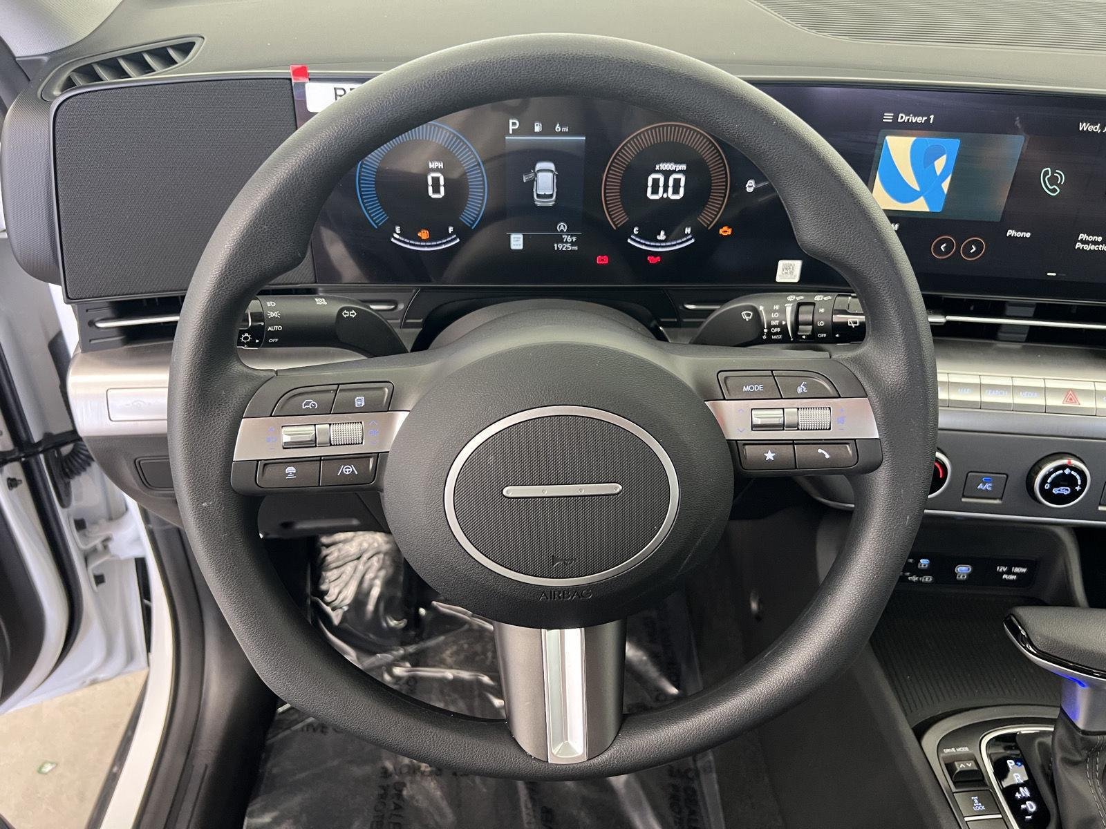 2026 Hyundai Kona SE - Photo 15
