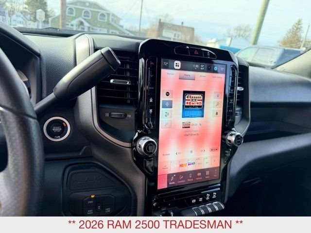 New 2026 Diamond Black Crystal Pearl-Coat Exterior Paint RAM Tradesman image 21