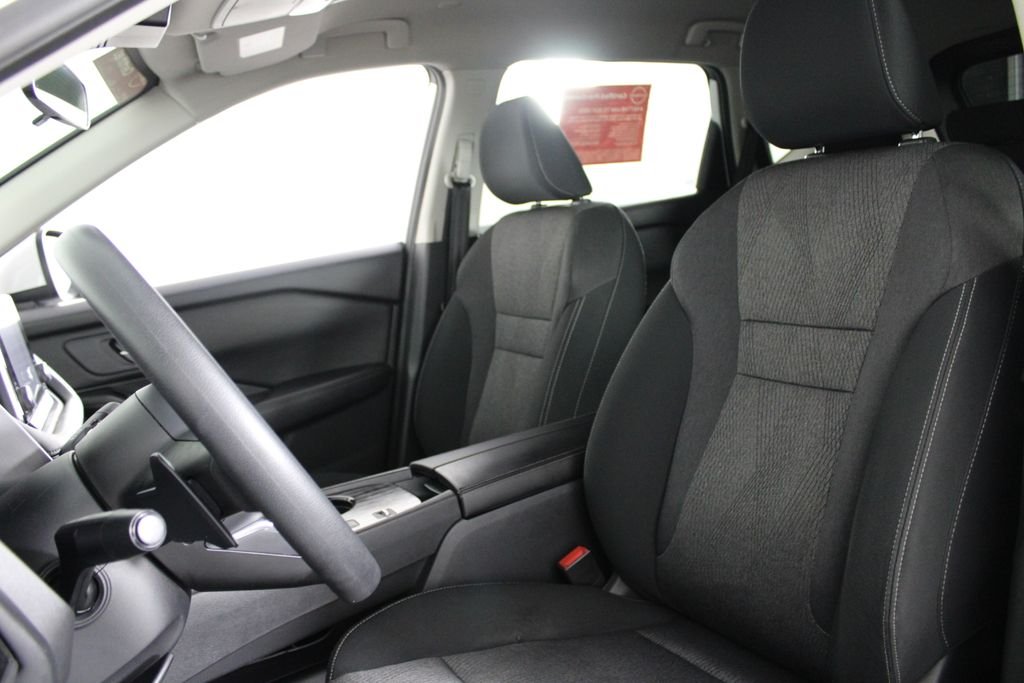 Used 2024 White Nissan SV image 19