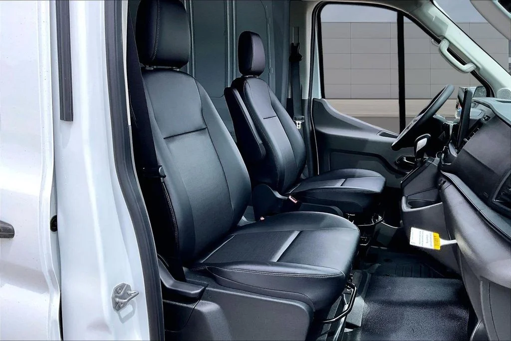 New 2026 Oxford White Ford Cargo Van image 11