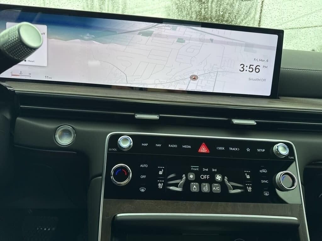 New 2026 Silver Genesis 2.5T PRESTIGE image 27