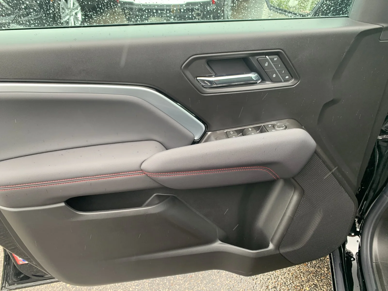 2026 Chevrolet Colorado Z71 - Photo 11