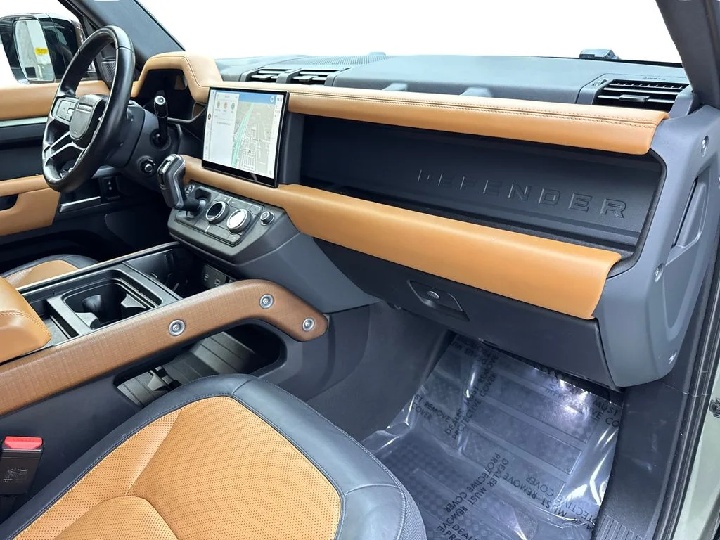 Used 2023 Green Land Rover X image 53