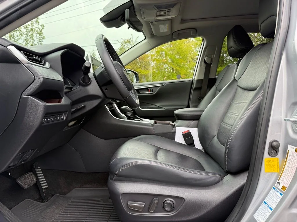Used 2020 Silver Sky Metallic Toyota Limited image 12