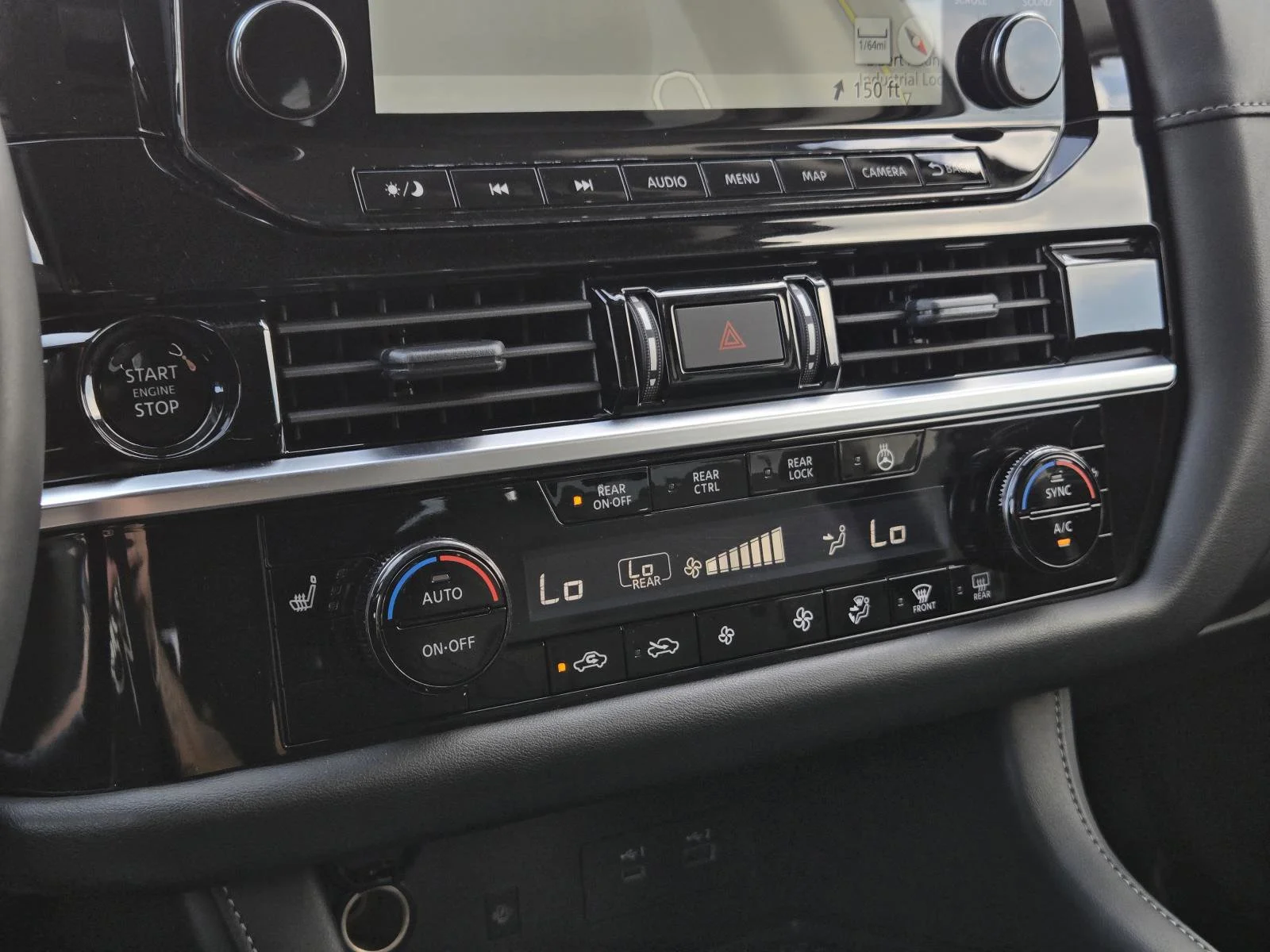 2025 Nissan Pathfinder SL - Photo 16