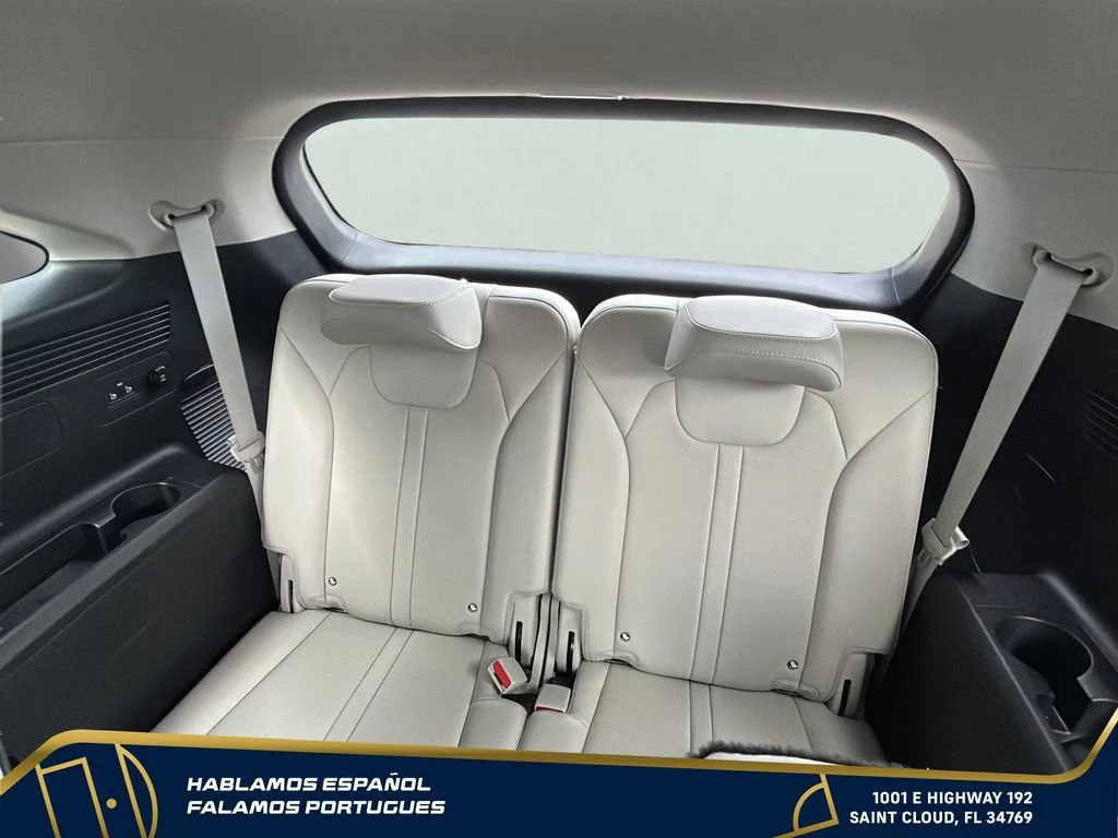 Used 2025 White Kia EX image 25