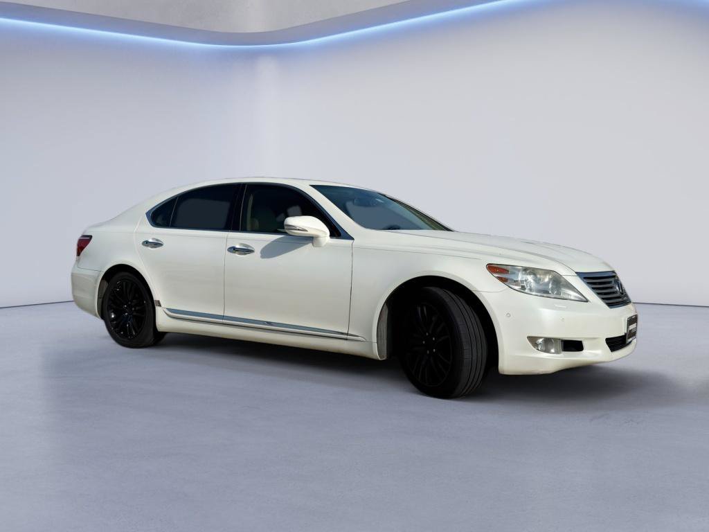 Used 2011 Starfire Pearl Lexus Base image 9