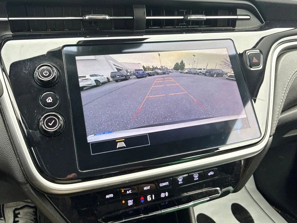 Used 2022 Summit White Chevrolet LT image 55
