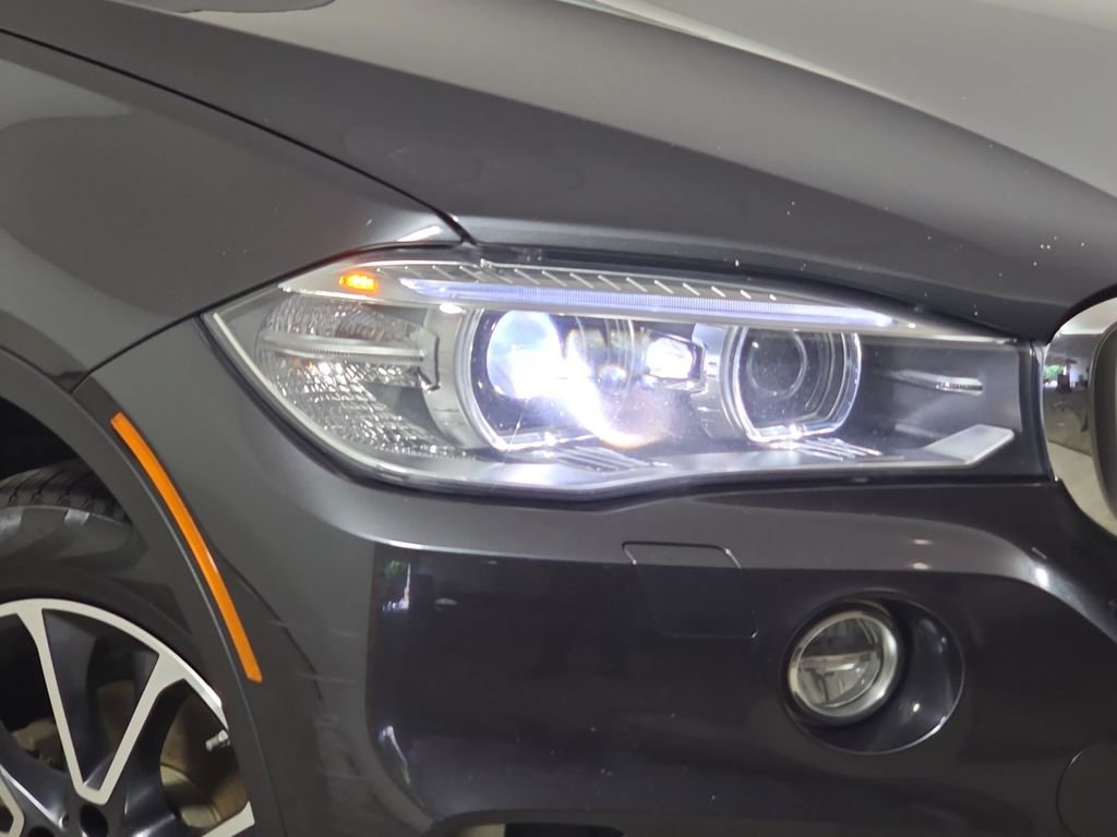 Used 2015 Dark Graphite BMW xDrive35i image 36