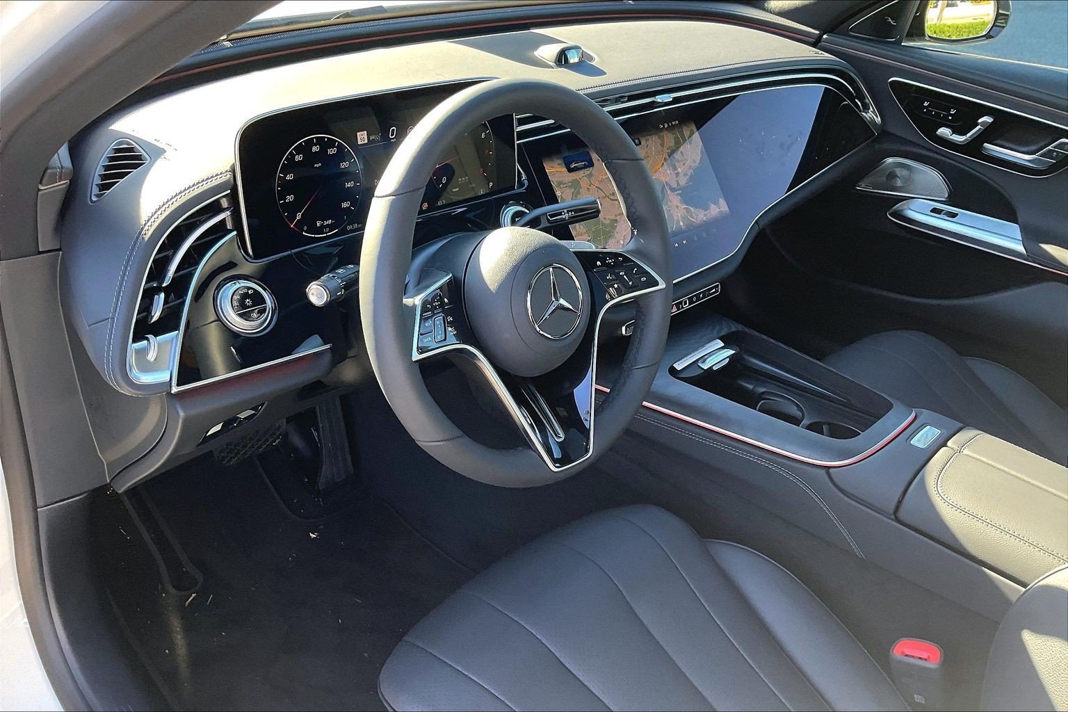 New 2027 Polar White Mercedes-Benz E 350 image 19