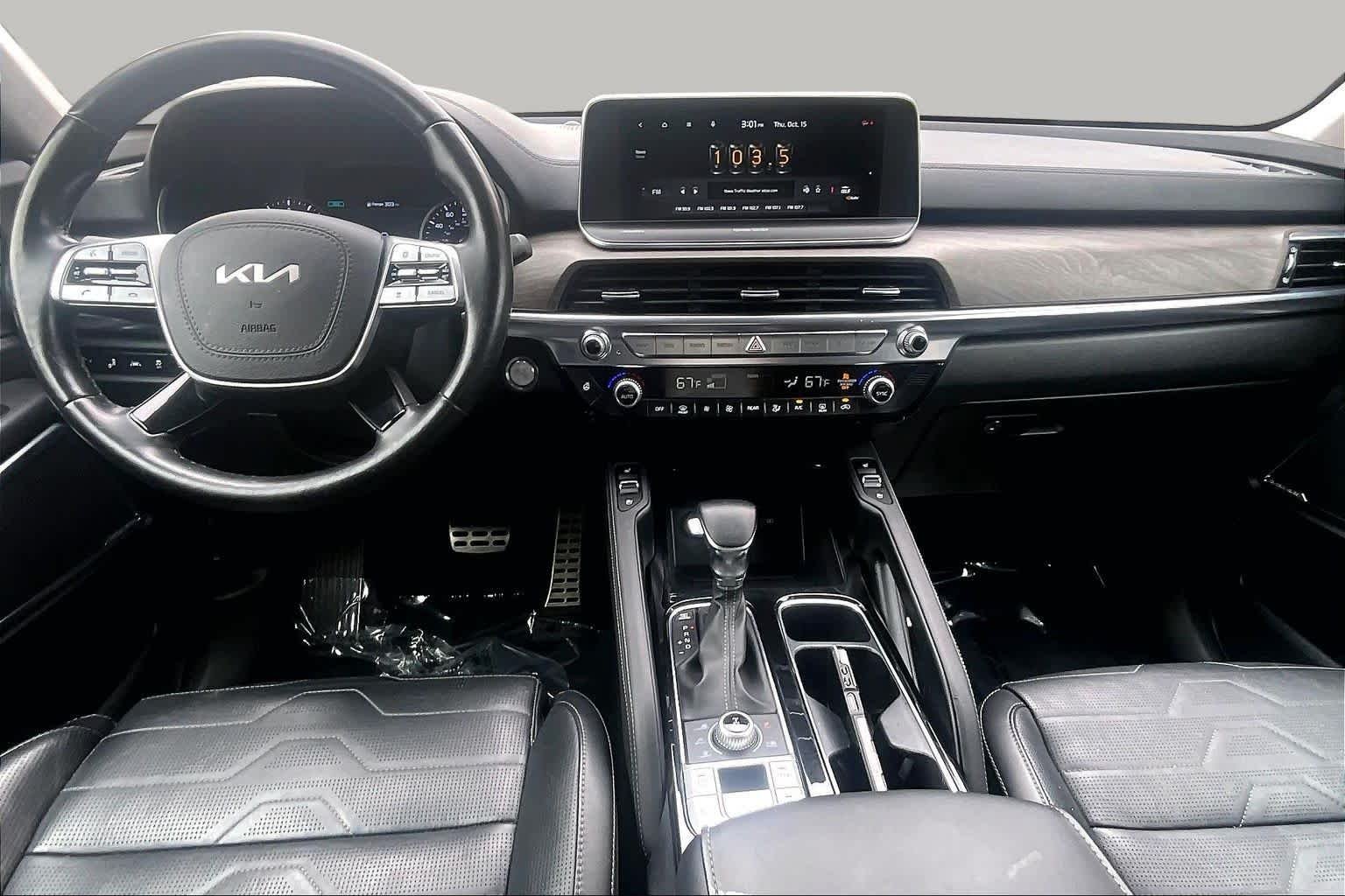 Used 2022 Wolf Gray Kia SX image 16