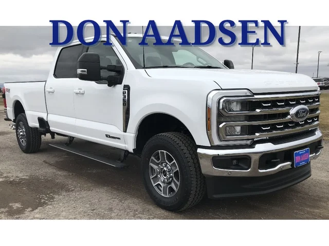 2026 Ford Super Duty F-350® Lariat®