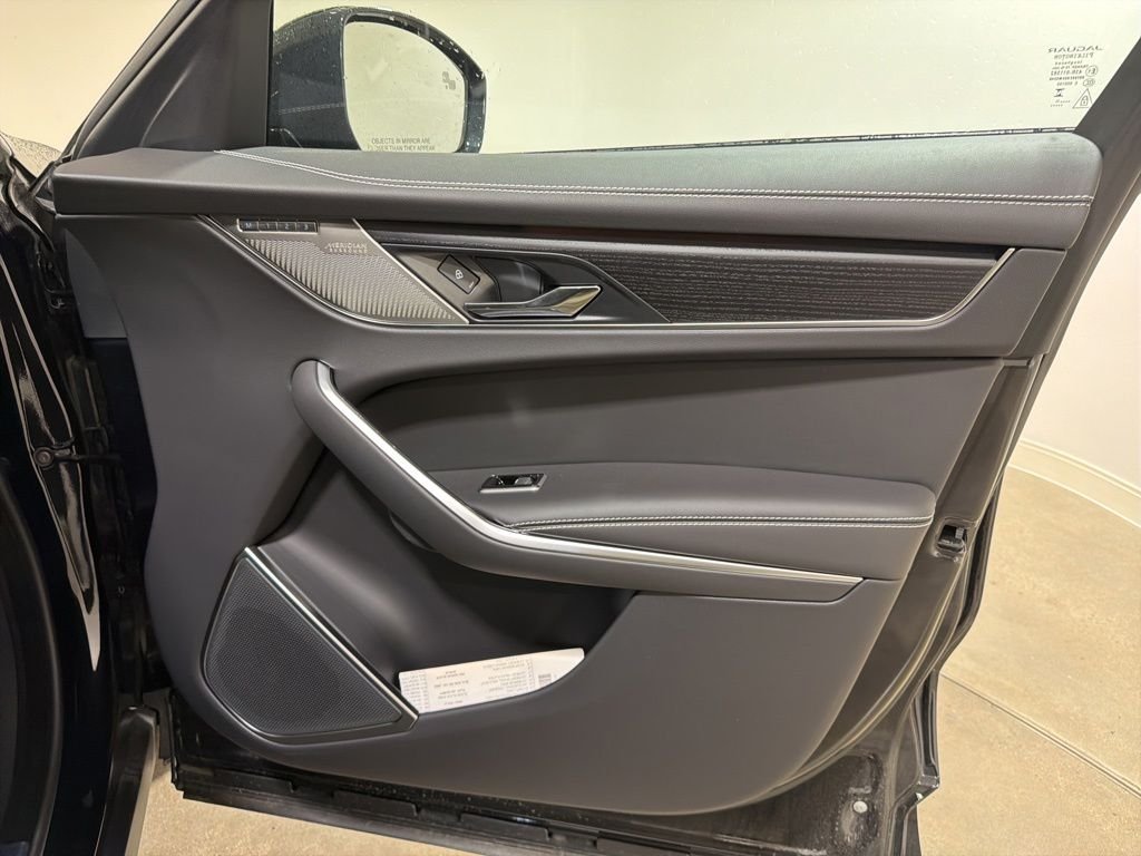 New 2026 Santorini Black Jaguar P400 R-Dynamic S image 23