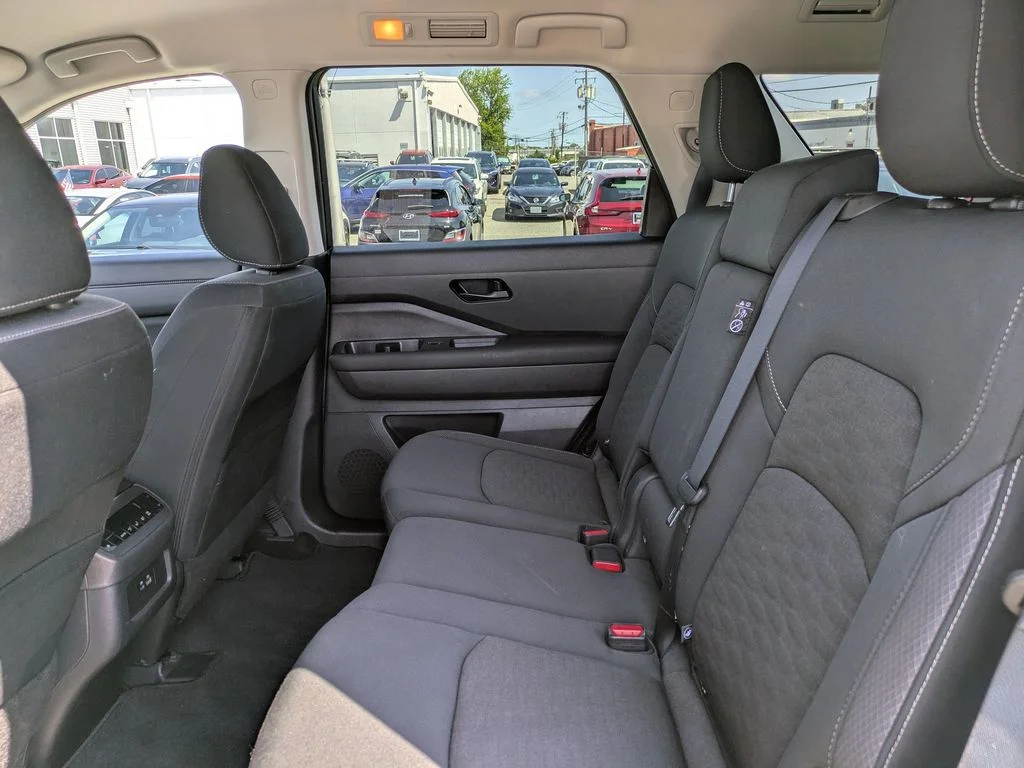 Certified Used 2024 Glacier White Nissan SV image 15