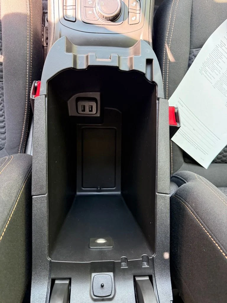 Used 2021 Gray GMC SLE image 20