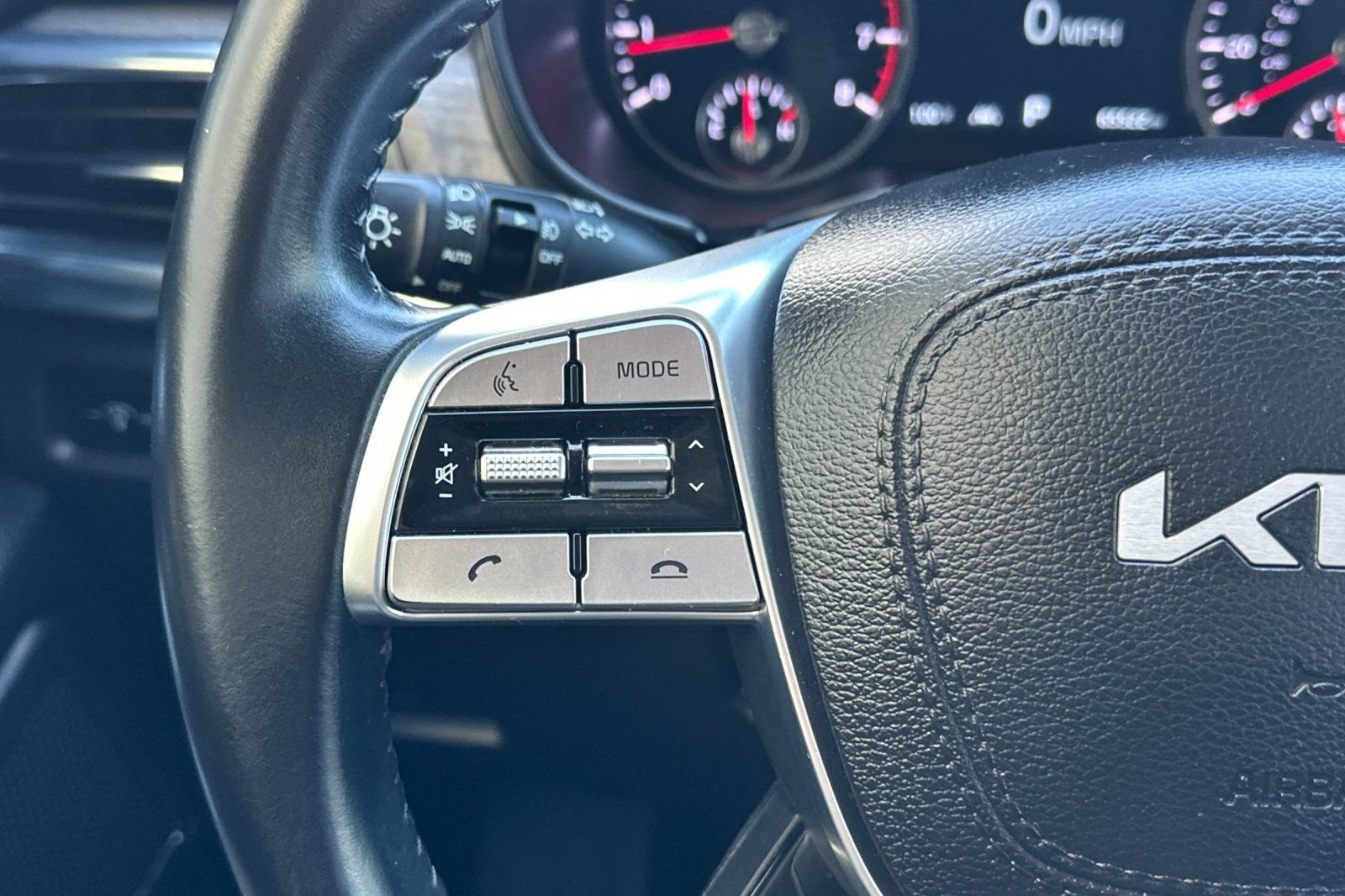 Used 2022 Black Kia SX image 27