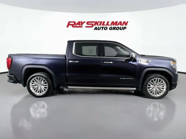 Used 2022 Silver GMC Denali image 8