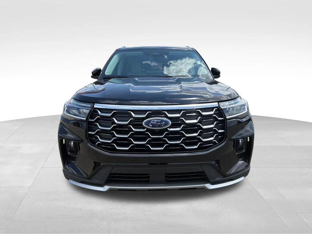 New 2026 Black Ford Platinum image 2