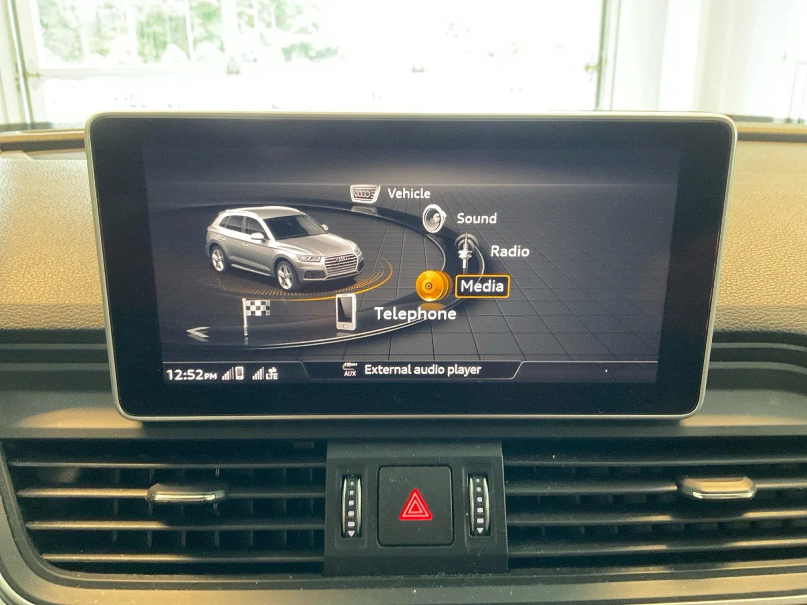 Used 2018 Daytona Gray Pearl Effect Audi Prestige image 20