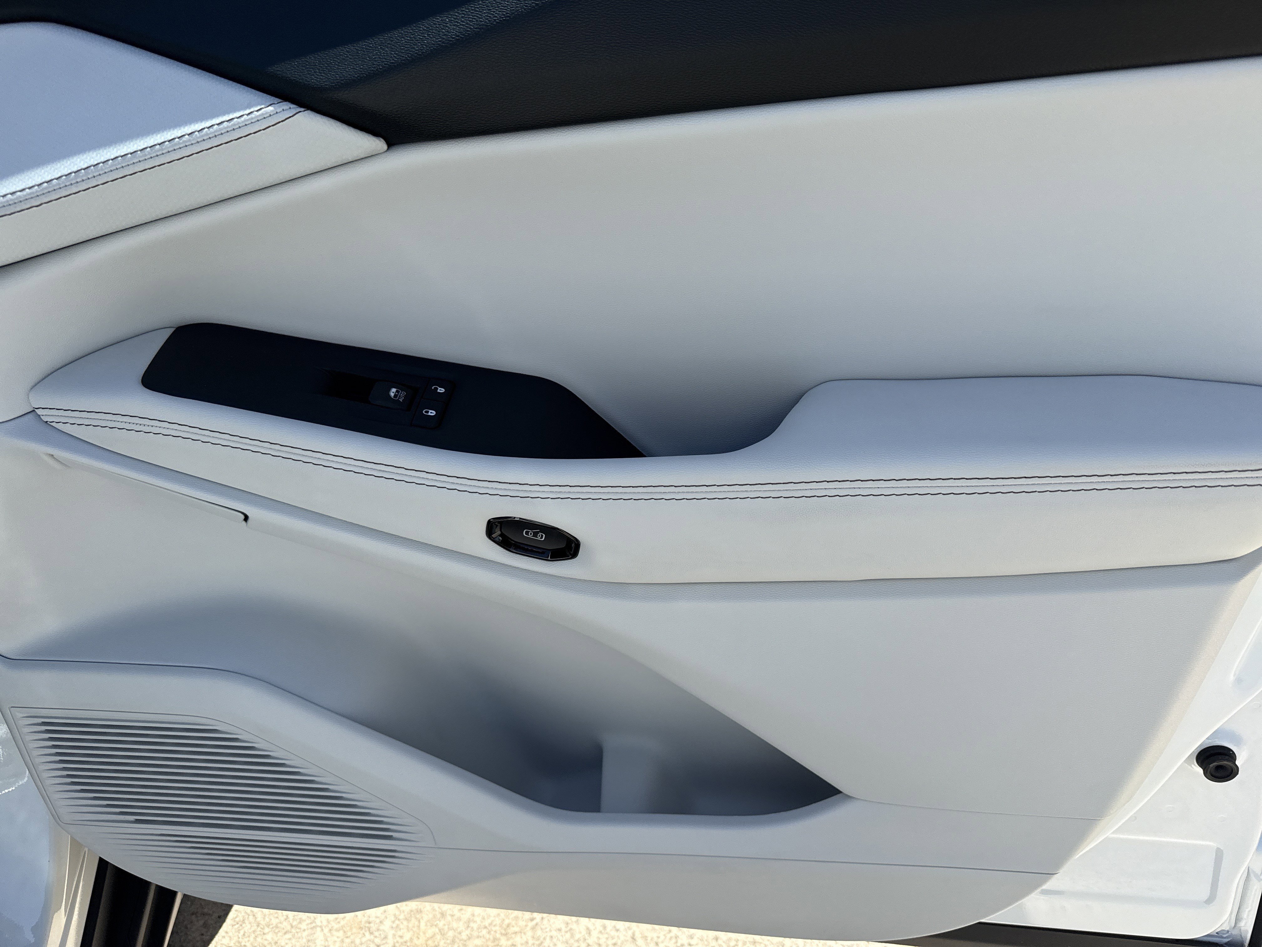 New 2026 Bright White Clearcoat Jeep Limited image 14