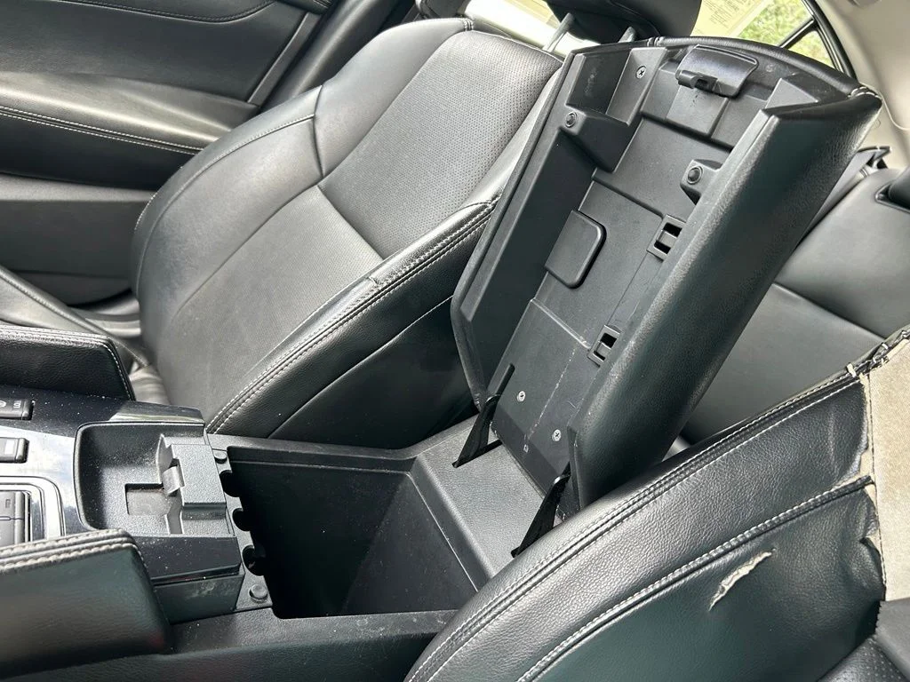Used 2019 Gun Metallic Nissan 3.5 SV image 37