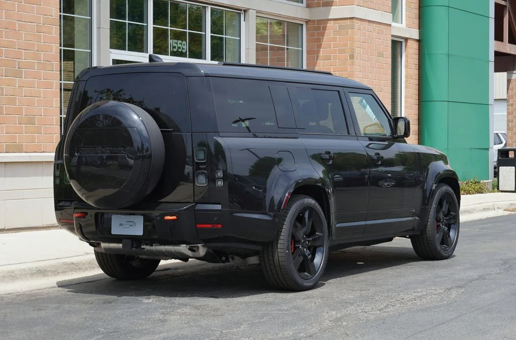 New 2026 Santorini Black Land Rover X image 6